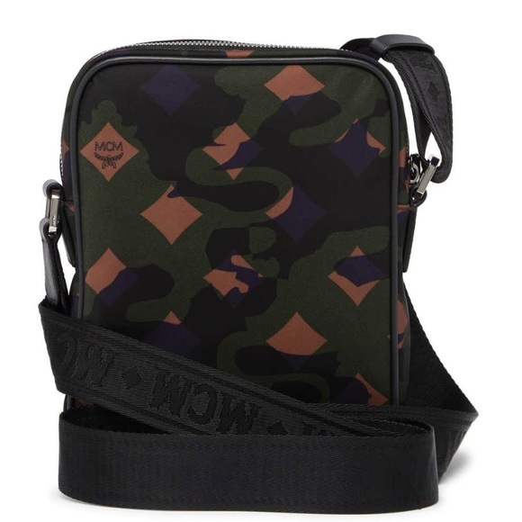 ⛔️SOlD⛔️Authentic MCM Nylon/Leather zip camo Crosb - Picture 12 of 13